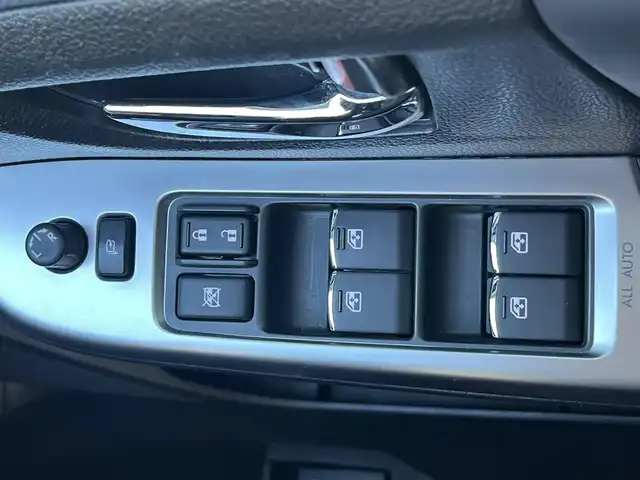 スバル レヴォーグ 1．6GT－S アイサイト 栃木県 2014(平26)年 7.7万km アイスシルバーメタリック (株)IDOMが運営する【じしゃロン宇都宮店】の自社ローン対象車両になります。こちらは現金ご利用時の価格です。自社ローンご希望の方は別途その旨お申付け下さい。/社外ナビ/バックカメラ/フルセグ/Ｂｌｕｅｔｏｏｔｈ/ＥＴＣ/パワーシート/クルーズコントロール/パドルシフト/スマートキー/スペアキー/４ＷＤ/ＬＥＤヘッドライト/オートライト/フォグライト