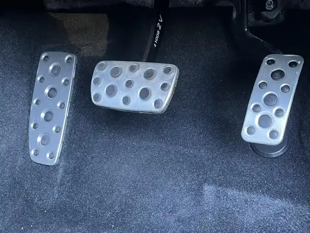 スバル レヴォーグ 1．6GT－S アイサイト 栃木県 2014(平26)年 7.7万km アイスシルバーメタリック (株)IDOMが運営する【じしゃロン宇都宮店】の自社ローン対象車両になります。こちらは現金ご利用時の価格です。自社ローンご希望の方は別途その旨お申付け下さい。/社外ナビ/バックカメラ/フルセグ/Ｂｌｕｅｔｏｏｔｈ/ＥＴＣ/パワーシート/クルーズコントロール/パドルシフト/スマートキー/スペアキー/４ＷＤ/ＬＥＤヘッドライト/オートライト/フォグライト