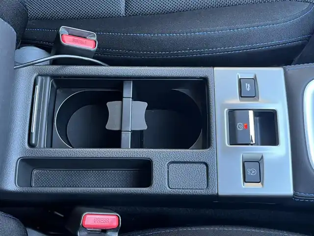 スバル レヴォーグ 1．6GT－S アイサイト 栃木県 2014(平26)年 7.7万km アイスシルバーメタリック (株)IDOMが運営する【じしゃロン宇都宮店】の自社ローン対象車両になります。こちらは現金ご利用時の価格です。自社ローンご希望の方は別途その旨お申付け下さい。/社外ナビ/バックカメラ/フルセグ/Ｂｌｕｅｔｏｏｔｈ/ＥＴＣ/パワーシート/クルーズコントロール/パドルシフト/スマートキー/スペアキー/４ＷＤ/ＬＥＤヘッドライト/オートライト/フォグライト