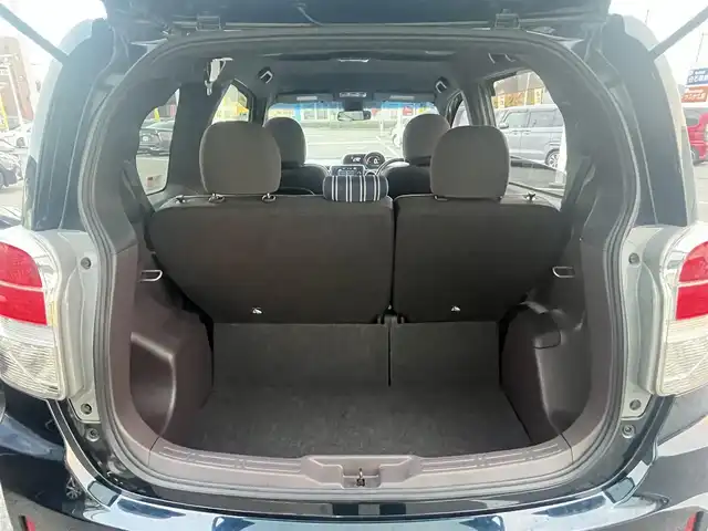 トヨタ スペイド F クイーンⅡ 愛媛県 2017(平29)年 6.7万km ブラッキッシュアゲハガラスフレーク ディーラーOP純正ナビ/BT/AM・FM/CD/DVD/フルセグTV/ETC/バックカメラ/衝突軽減システム/横滑り防止装置/レーンキープアシスト/オートライト/オートマチックハイビーム/ステアリングスイッチ/片側パワースライドドア/社外アルミホイール/純正フロアマット