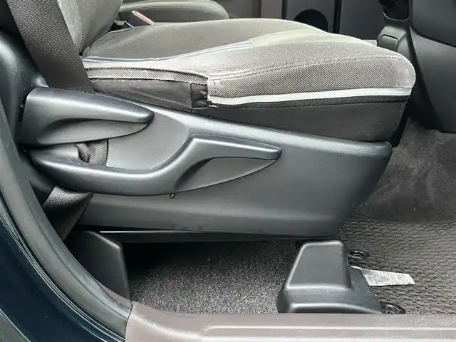 トヨタ スペイド F クイーンⅡ 愛媛県 2017(平29)年 6.7万km ブラッキッシュアゲハガラスフレーク ディーラーOP純正ナビ/BT/AM・FM/CD/DVD/フルセグTV/ETC/バックカメラ/衝突軽減システム/横滑り防止装置/レーンキープアシスト/オートライト/オートマチックハイビーム/ステアリングスイッチ/片側パワースライドドア/社外アルミホイール/純正フロアマット