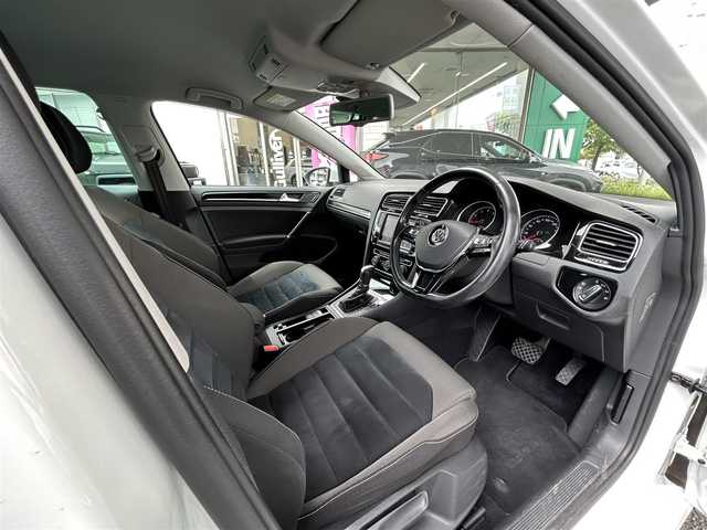 フォルクスワーゲン ゴルフ ヴァリアント TSI ハイライン BMテクノ 茨城県 2015(平27)年 8.8万km パール ワンオーナー/純正メモリナビ/（CD/DVD/BT）/ETC/レーダークルーズコントロール/LEDヘッドライト/純正1７inAW/スマートキー/アイドリングストップ/ステアリングスイッチ/ルーフレール/純正フロアマット/パドルシフト/ブラインドスポットモニター/保証書/取扱説明書/スペアキー