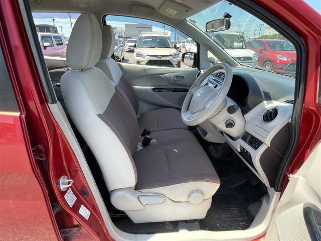 三菱 ｅＫワゴン M 道央・札幌 2017(平29)年 4.8万km レッドメタリック ４WD/社外オーディオ/AM/FM/CD/USB/AUX/横滑り防止装置/アイドリングストップ/D席シートヒーター/リモコンキー/ハロゲンヘッドライト/ヘッドライトレベライザー/電動格納ミラー/フロアマット/ドアバイザー/スペアキー