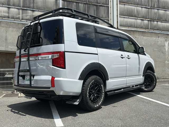 三菱 デリカＤ：５ G パワーパッケージ 愛知県 2022(令4)年 2.6万km ホワイトダイヤモンド 4WD/7人乗り/ディーゼルターボ車/ワンオーナー/アルパイン11インチナビ/フルセグTV・CD・DVD・Bluetooth・SD・HDMI/バックカメラ/全方位カメラ/JAOSドアハンドルプロテクター/JAOSマッドガード/JAOSはしご/ルーフラック/サイドステップ/e-アシスト/・衝突被害軽減ブレーキシステム/・車線逸脱警報システム/・レーダークルーズコントロールシステム/・オートマチックハイビーム/・誤発進抑制機能（前進時）/・後側方車両検知警報システム/・後退時車両検知警報システム/ワンタッチ開閉両側パワースライドドア/パワーバックドア/パドルシフト/LEDヘッドランプ/LEDフォグランプ/前席シートヒーター/ステアリングヒーター/前席ドライブレコーダー/ETC/社外16インチアルミホイール/純正18インチアルミホイール 車内積み込み225/55R18/スマートキー/プッシュスタート/保証書/取扱説明書/スペアスマートキー