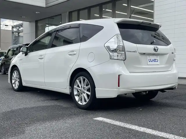 トヨタ プリウス α S ツーリングセレクション 埼玉県 2012(平24)年 14.3万km ホワイトパールクリスタルシャイン (株)IDOMが運営する【じしゃロン鳩ヶ谷店】の自社ローン専用車両になりますこちらは現金またはオートローンご利用時の価格です。自社ローンご希望の方は別途その旨お申付け下さい/純正SDナビ/（CD/DVD/Bluetooth接続）/フルセグＴＶ/バックカメラ/ビルドインETC/SRSエアバッグシステム/サイド&カーテンエアバッグ/純正フロアマット/ステアリングスイッチ/純正ドアバイザー/スマートキー/プッシュスタート/純正アルミホイール/オートライト/オートエアコン/革巻ステアリング/LEDヘッドライト