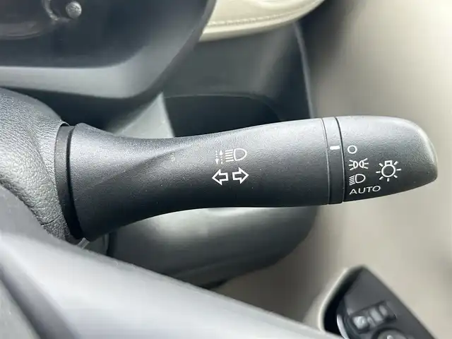 日産 デイズ X 大阪府 2020(令2)年 1.7万km スターリングシルバーM ナビ　/フルセグ　/Ｂｌｕｅｔｏｏｔｈ　/バックカメラ　/オートエアコン　/前後コーナーセンサー　/衝突軽減ブレーキ　/純正フロアーマット　/サイドバイザー　/プッシュスタート　/スマートキー
