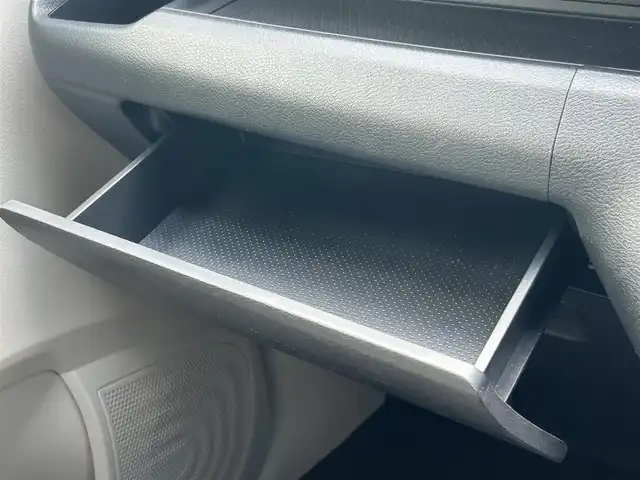 日産 デイズ X 大阪府 2020(令2)年 1.7万km スターリングシルバーM ナビ　/フルセグ　/Ｂｌｕｅｔｏｏｔｈ　/バックカメラ　/オートエアコン　/前後コーナーセンサー　/衝突軽減ブレーキ　/純正フロアーマット　/サイドバイザー　/プッシュスタート　/スマートキー