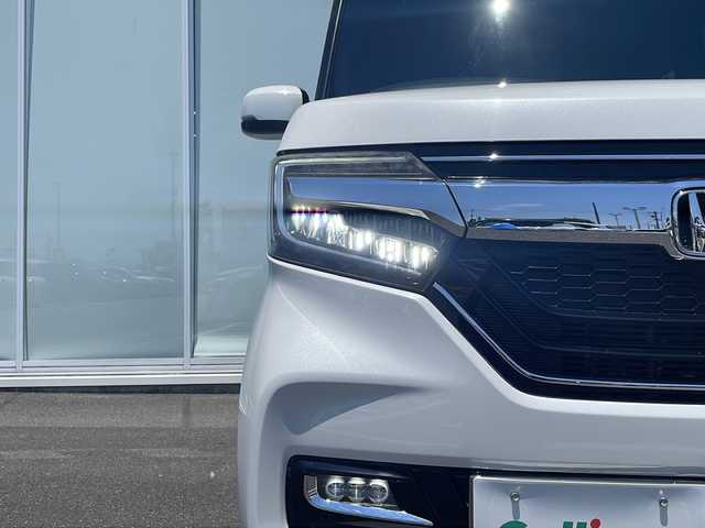 ホンダ Ｎ ＢＯＸ カスタム G L ホンダセンシング 神奈川県 2019(令1)年 5.6万km プラチナホワイトパール 純正SDナビ/CD/DVD/Bluetooth/AUX/USB/ワンセグ/Apple CarPlay/【VXU-195NBi】/両側パワースライドドア/レーンキープアシスト/衝突被害軽減システム/クルーズコントロール/前後ドライブレコーダー/バックカメラ/純正14インチAW/LEDヘッドライト/AUTOライト/コーナーセンサー/プッシュスタート/スマートキー/ビルトインETC