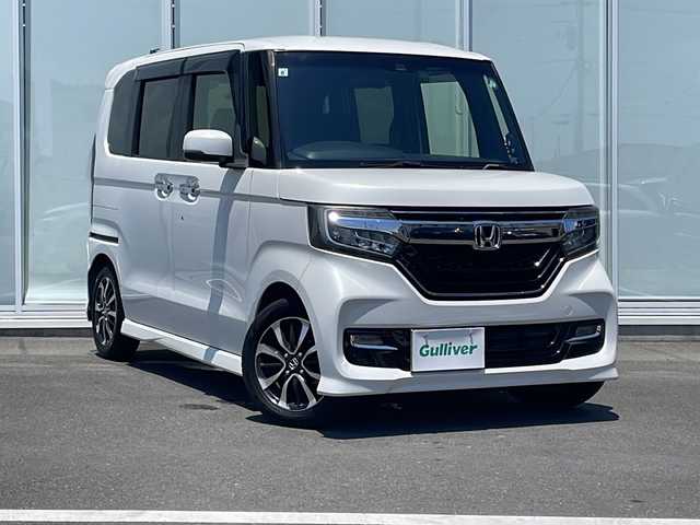 ホンダ Ｎ ＢＯＸ カスタム G L ホンダセンシング 神奈川県 2019(令1)年 5.6万km プラチナホワイトパール 純正SDナビ/CD/DVD/Bluetooth/AUX/USB/ワンセグ/Apple CarPlay/【VXU-195NBi】/両側パワースライドドア/レーンキープアシスト/衝突被害軽減システム/クルーズコントロール/前後ドライブレコーダー/バックカメラ/純正14インチAW/LEDヘッドライト/AUTOライト/コーナーセンサー/プッシュスタート/スマートキー/ビルトインETC