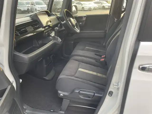 ホンダ Ｎ ＢＯＸ カスタム G L ホンダセンシング 大阪府 2019(令1)年 5.6万km プラチナホワイトパール (株)IDOMが運営する【じしゃロン堺店】の自社ローン対象車両になります。こちらは現金ご利用時の価格です。/自社ローンご希望の方は別途その旨お申付け下さい。