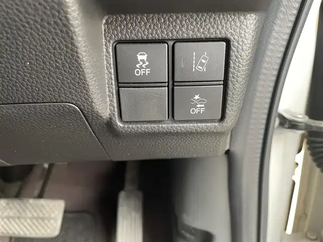 ホンダ Ｎ ＢＯＸ カスタム G L ホンダセンシング 大阪府 2019(令1)年 5.6万km プラチナホワイトパール (株)IDOMが運営する【じしゃロン堺店】の自社ローン対象車両になります。こちらは現金ご利用時の価格です。/自社ローンご希望の方は別途その旨お申付け下さい。