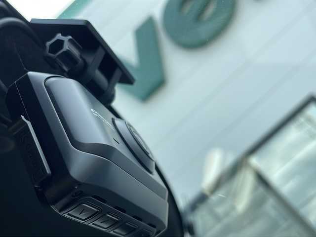 ダイハツ タント カスタム X 山口県 2023(令5)年 3.3万km ブラックマイカメタリック 社外ナビ/・DVD再生機能有/・フルセグテレビ/・Bluetooth接続/バックカメラ/両側パワースライドドア/ビルトインETC/ドライブレコーダー/D/N席シートヒーター/衝突軽減システム/レーンキープアシスト/オートハイビーム/アイドリングストップ/ハーフレザーシート/純正フロアマット/純正14インチアルミホイール/ドアバイザー