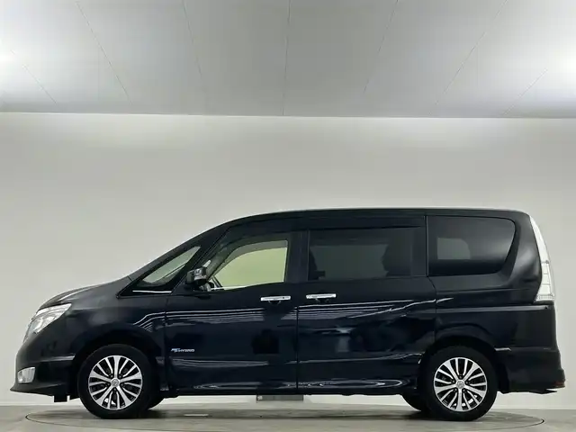 日産 セレナ ハイウェイスター S HV Vセレ 埼玉県 2015(平27)年 6.1万km ダイヤモンドブラック 純正9型ナビ 全方位 両側電動 衝突被害軽減 禁煙車　CD　DVD　BT　フルセグ　前後コーナーセンサー　レーンキープアシスト　クルーズコントロール　ETC　LEDヘッドライト　オートライト