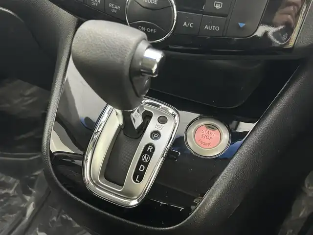 日産 セレナ ハイウェイスター S HV Vセレ 埼玉県 2015(平27)年 6.1万km ダイヤモンドブラック 純正9型ナビ 全方位 両側電動 衝突被害軽減 禁煙車　CD　DVD　BT　フルセグ　前後コーナーセンサー　レーンキープアシスト　クルーズコントロール　ETC　LEDヘッドライト　オートライト