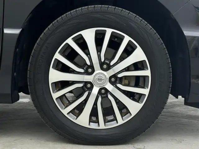 日産 セレナ ハイウェイスター S HV Vセレ 埼玉県 2015(平27)年 6.1万km ダイヤモンドブラック 純正9型ナビ 全方位 両側電動 衝突被害軽減 禁煙車　CD　DVD　BT　フルセグ　前後コーナーセンサー　レーンキープアシスト　クルーズコントロール　ETC　LEDヘッドライト　オートライト