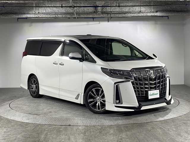 トヨタ アルファード S Cパッケージ 沖縄県 2018(平30)年 5.1万km ホワイトパールクリスタルシャイン 県外仕入れ/禁煙車/トヨタセーフティーセンス/・衝突被害軽減ブレーキ/・レーントレーシングアシスト/・レーダークルーズコントロール/・アダプティブハイビームシステム/ブラインドスポットミニター/アルパイン１１インチナビ（EX11Z）/【ＣＤ/ＤＶＤ/フルセグＴＶ/Ｂｌｕｅｔｏｏｔｈ】/アルパイン12．8インチ後席モニター/バックカメラ/サイドカメラ/ダブルムーンルーフ/両側パワースライド/ＴＲＤフルエアロ/純正アルミ/パワーバックドア/LEDヘッドライト