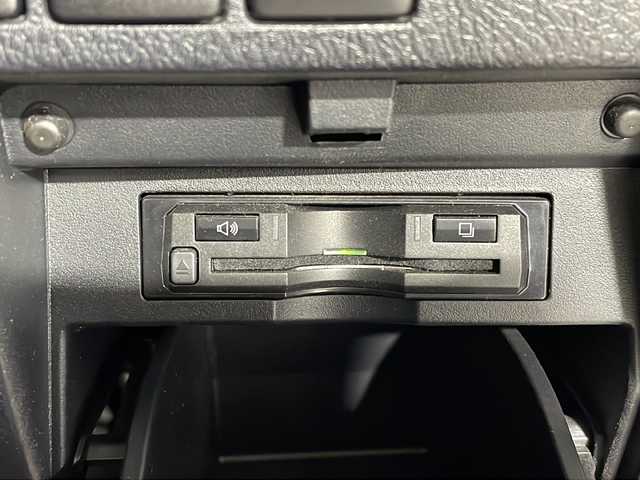 トヨタ アルファード S Cパッケージ 沖縄県 2018(平30)年 5.1万km ホワイトパールクリスタルシャイン 県外仕入れ/禁煙車/トヨタセーフティーセンス/・衝突被害軽減ブレーキ/・レーントレーシングアシスト/・レーダークルーズコントロール/・アダプティブハイビームシステム/ブラインドスポットミニター/アルパイン１１インチナビ（EX11Z）/【ＣＤ/ＤＶＤ/フルセグＴＶ/Ｂｌｕｅｔｏｏｔｈ】/アルパイン12．8インチ後席モニター/バックカメラ/サイドカメラ/ダブルムーンルーフ/両側パワースライド/ＴＲＤフルエアロ/純正アルミ/パワーバックドア/LEDヘッドライト