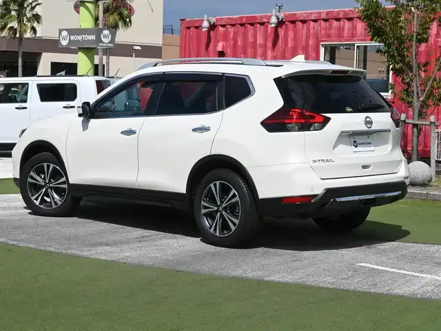 日産 エクストレイル 20Xi 千葉県 2020(令2)年 4.8万km ブリリアントホワイトパール エマージェンシーブレーキ/インテリジェントルームミラー/前席シートヒーター/純正SDナビ/地デジTV/【DVD/CD再生機能】/アラウンドビューモニター/ドライブレコーダー/革巻きステアリング/ETC/LEDヘッドライト/フォグライト/ウインカーミラー/コーナーセンサー/純正18インチアルミホイル/インテリジェントキー