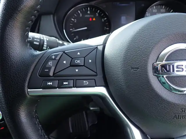 日産 エクストレイル 20Xi 千葉県 2020(令2)年 4.8万km ブリリアントホワイトパール エマージェンシーブレーキ/インテリジェントルームミラー/前席シートヒーター/純正SDナビ/地デジTV/【DVD/CD再生機能】/アラウンドビューモニター/ドライブレコーダー/革巻きステアリング/ETC/LEDヘッドライト/フォグライト/ウインカーミラー/コーナーセンサー/純正18インチアルミホイル/インテリジェントキー