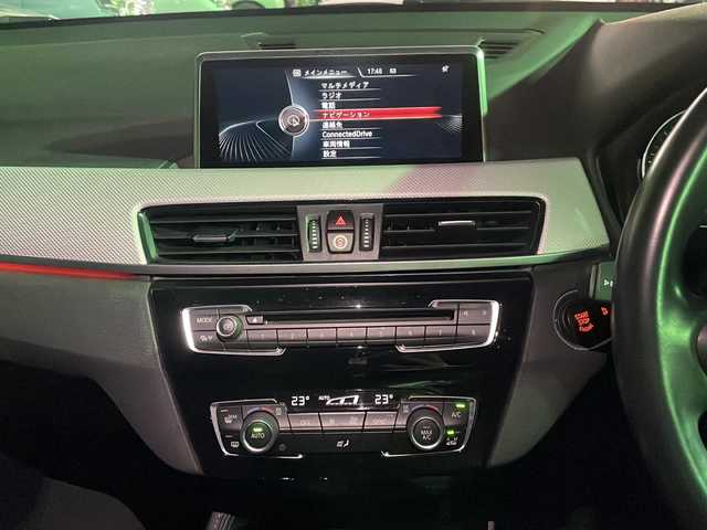 ＢＭＷ Ｘ１ 大阪府 2016(平28)年 6万km 青 純正ナビ/　-CD/DVD/Bluetooth/クルーズコントロール/衝突被害軽減ブレーキ/クリアランスソナー/パワーバックドア/バックカメラ/ルーフレール/オートライト/スマートキー×2/プッシュスタート/保証書.取説