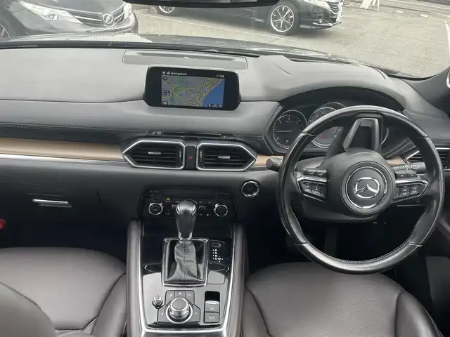 マツダ ＣＸ－８ XD Lパッケージ 兵庫県 2018(平30)年 7.9万km ジェットブラックマイカ 純正ディスプレイオーディオ(地図SDあり)/・CD/DVD/・Bluetooth/・フルセグTV)/バックカメラ/ETC/アルパイン製フリップダウンモニター/BOSEサウンド/本革シート/1列目2列目シートヒーター/1列目パワーシート/ステアリングヒーター/パワーバックドア/ヘッドアップディスプレイ/BSM/スマートブレーキサポート/レーンキープアシスト/マツダレーダークルーズコントロール/LEDヘッドライト/オートライト/アダプティブLEDヘッドライト/パーキングセンサー/i-stop/MTモード付AT/電動パーキングブレーキ/オートブレーキホールド/プッシュスタート/スマートキー