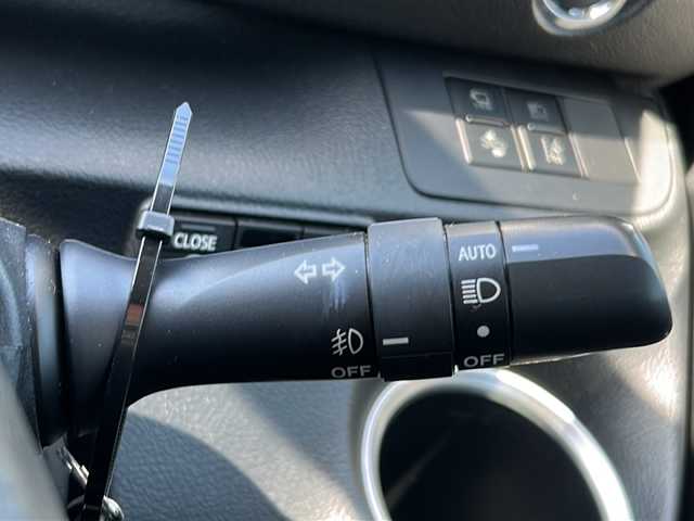 トヨタ シエンタ ファンベースG セーフティED 愛媛県 2020(令2)年 5.7万km ホワイトパールクリスタルシャイン 純正SDナビ/Bluetooth/CD/DVD/USB//ETC/全方位カメラ/バックカメラ/両側パワースライドドア/前席シートヒーター/ステアリングヒーター/純正ドライブレコーダー前のみ/純正フロアマット前のみ/社外15インチAW/コーナーセンサー/フォグランプ/オートLEDヘッドライト/レーンキープアシスト/スペアキー/保証書/取扱説明書