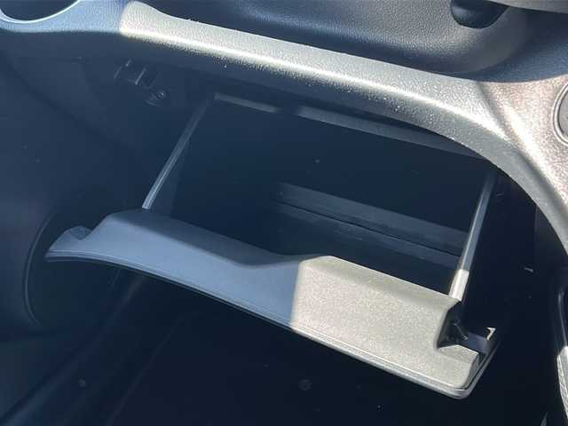 トヨタ シエンタ ファンベースG セーフティED 愛媛県 2020(令2)年 5.7万km ホワイトパールクリスタルシャイン 純正SDナビ/Bluetooth/CD/DVD/USB//ETC/全方位カメラ/バックカメラ/両側パワースライドドア/前席シートヒーター/ステアリングヒーター/純正ドライブレコーダー前のみ/純正フロアマット前のみ/社外15インチAW/コーナーセンサー/フォグランプ/オートLEDヘッドライト/レーンキープアシスト/スペアキー/保証書/取扱説明書