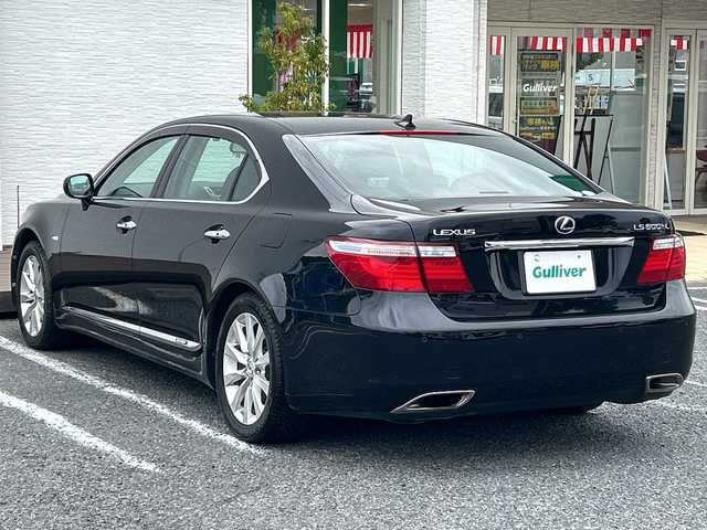 レクサス ＬＳ 600hL 千葉県 2008(平20)年 6.9万km ブラックオパールマイカ サンルーフ　黒革シート　ナビ　マークレビンソン　フリップダウンモニター　ＥＴＣ バックカメラ ドラレコ 電動シート エアシート シートヒーター ステアリングヒーター 4WD LEDライト 前後センサー