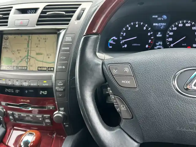 レクサス ＬＳ 600hL 千葉県 2008(平20)年 6.9万km ブラックオパールマイカ サンルーフ　黒革シート　ナビ　マークレビンソン　フリップダウンモニター　ＥＴＣ バックカメラ ドラレコ 電動シート エアシート シートヒーター ステアリングヒーター 4WD LEDライト 前後センサー