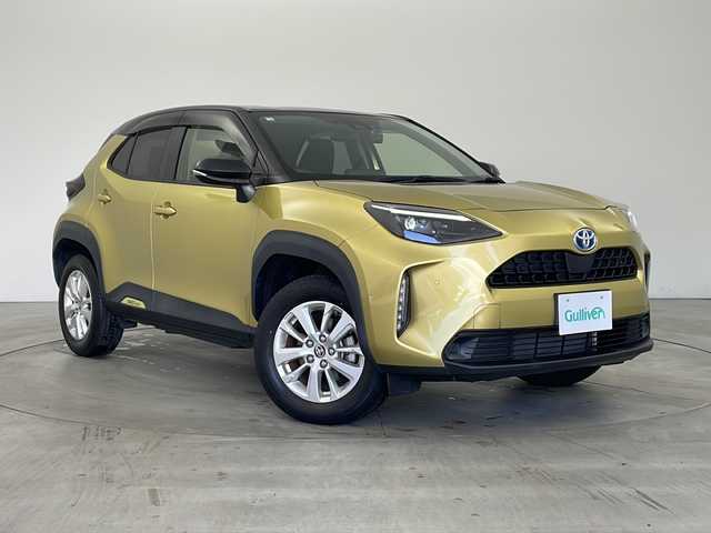 トヨタ ヤリスクロス ハイブリッド G 兵庫県 2020(令2)年 3.9万km ブラックマイカ/ブラスゴールドメタリック 2トーン ・ワンオーナー車/・純正8インチディスプレイオーディオ/Bluetooth/USB/AM/FM/Miracast/・バックカメラ/・トヨタセーフティセンス/・プリクラッシュセーフティ/・レーントレーシングアシスト/・オートマチックハイビーム/・ロードサインアシスト/・先行車発進告知機能/・インテリジェントクリアランスソナー/・セカンダリーコリジョンブレーキ/・ブラインドスポットモニター/・車両接近通報装置/・ドライブスタートコントロール/・革巻きステアリング/・ステアリングスイッチ/・純正フロアマット/・電動パーキングブレーキ/・ホールドブレーキ/・ビルトインETC/・前後ドライブレコーダー/・LEDヘッドライト/・純正16インチアルミホイールタイヤ/・電動格納ミラー/・スマートキー/・スペアキー/・プッシュスタートボタン/・取扱説明書/・保証書