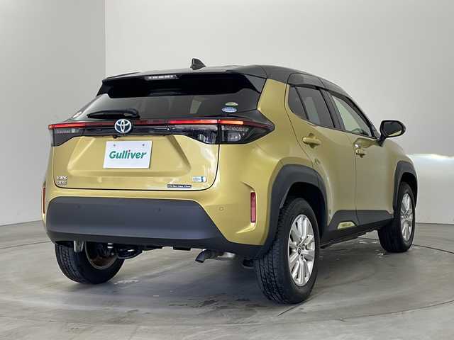 トヨタ ヤリスクロス ハイブリッド G 兵庫県 2020(令2)年 3.9万km ブラックマイカ/ブラスゴールドメタリック 2トーン ・ワンオーナー車/・純正8インチディスプレイオーディオ/Bluetooth/USB/AM/FM/Miracast/・バックカメラ/・トヨタセーフティセンス/・プリクラッシュセーフティ/・レーントレーシングアシスト/・オートマチックハイビーム/・ロードサインアシスト/・先行車発進告知機能/・インテリジェントクリアランスソナー/・セカンダリーコリジョンブレーキ/・ブラインドスポットモニター/・車両接近通報装置/・ドライブスタートコントロール/・革巻きステアリング/・ステアリングスイッチ/・純正フロアマット/・電動パーキングブレーキ/・ホールドブレーキ/・ビルトインETC/・前後ドライブレコーダー/・LEDヘッドライト/・純正16インチアルミホイールタイヤ/・電動格納ミラー/・スマートキー/・スペアキー/・プッシュスタートボタン/・取扱説明書/・保証書