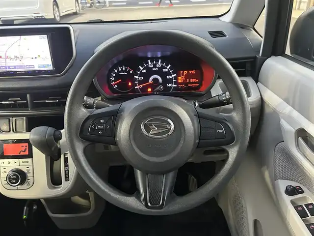 ダイハツ ムーヴ X 愛知県 2015(平27)年 6.2万km ブラックマイカメタリック 社外7型メモリナビ【Bluetooth　CD DVD SD USB フルセグ　品番 :MDV-D502BT】/バックカメラ/ドライブレコーダー/横滑り防止装置/オートライト/ヘッドライトレベライザー/スペアタイヤ×4/アイドリングストップ/プッシュスタート/ドアバイザー/スマートキー【スペア1本】/純正フロアマット/禁煙車