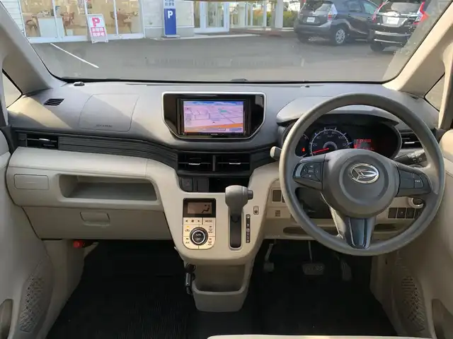 ダイハツ ムーヴ X 福井県 2015(平27)年 6.2万km ブラックマイカメタリック (株)IDOMが運営する【じしゃロン福井店】の自社ローン対象車両になります。こちらは現金ご利用時の価格です。自社ローンご希望の方は別途その旨お申付け下さい。/社外ナビ【Bluetooth　CD DVD フルセグ　品番 :MDV-D502BT】/バックカメラ/ドライブレコーダー/横滑り防止装置/オートライト/ヘッドライトレベライザー/アイドリングストップ/プッシュスタート/ドアバイザー/スマートキー【スペア1本】/純正フロアマット/禁煙車