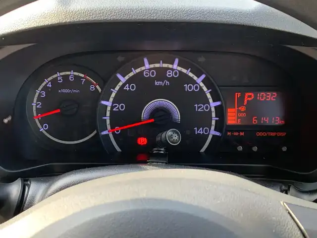 ダイハツ ムーヴ X 福井県 2015(平27)年 6.2万km ブラックマイカメタリック (株)IDOMが運営する【じしゃロン福井店】の自社ローン対象車両になります。こちらは現金ご利用時の価格です。自社ローンご希望の方は別途その旨お申付け下さい。/社外ナビ【Bluetooth　CD DVD フルセグ　品番 :MDV-D502BT】/バックカメラ/ドライブレコーダー/横滑り防止装置/オートライト/ヘッドライトレベライザー/アイドリングストップ/プッシュスタート/ドアバイザー/スマートキー【スペア1本】/純正フロアマット/禁煙車