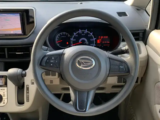 ダイハツ ムーヴ X 福井県 2015(平27)年 6.2万km ブラックマイカメタリック (株)IDOMが運営する【じしゃロン福井店】の自社ローン対象車両になります。こちらは現金ご利用時の価格です。自社ローンご希望の方は別途その旨お申付け下さい。/社外ナビ【Bluetooth　CD DVD フルセグ　品番 :MDV-D502BT】/バックカメラ/ドライブレコーダー/横滑り防止装置/オートライト/ヘッドライトレベライザー/アイドリングストップ/プッシュスタート/ドアバイザー/スマートキー【スペア1本】/純正フロアマット/禁煙車