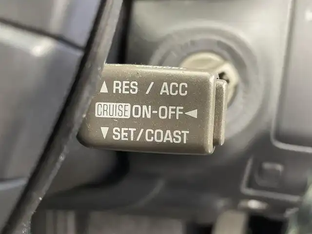 トヨタ セルシオ Cタイプ 群馬県 2003(平15)年 5.8万km ホワイトパールクリスタルシャイン 純正マルチ　サンルーフ　黒レザーシート　シートヒーター　ビルトインＥＴＣ　バックカメラ　クルーズコントロール　社外エアロ　社外マフラー　社外エアサスコントローラー　社外ＨＩＤヘッドライト 純正18インチアルミ