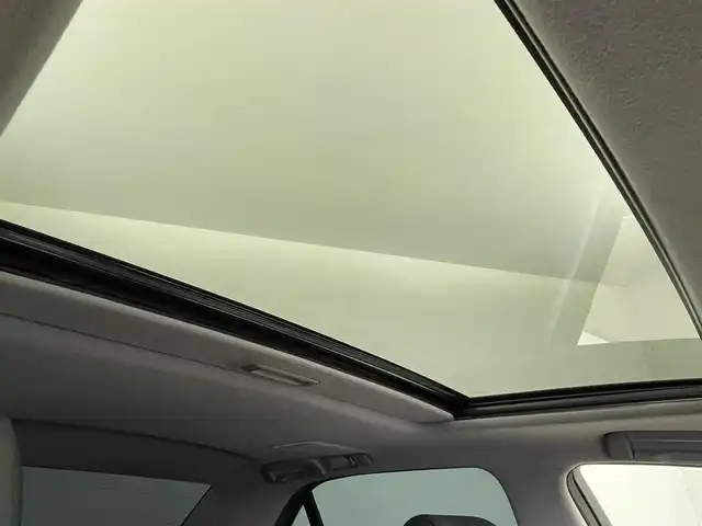 トヨタ セルシオ Cタイプ 群馬県 2003(平15)年 5.8万km ホワイトパールクリスタルシャイン 純正マルチ　サンルーフ　黒レザーシート　シートヒーター　ビルトインＥＴＣ　バックカメラ　クルーズコントロール　社外エアロ　社外マフラー　社外エアサスコントローラー　社外ＨＩＤヘッドライト 純正18インチアルミ