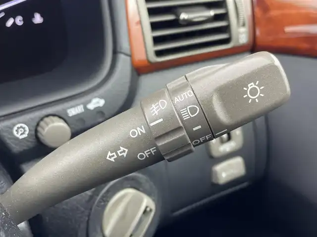 トヨタ セルシオ Cタイプ 群馬県 2003(平15)年 5.8万km ホワイトパールクリスタルシャイン 純正マルチ　サンルーフ　黒レザーシート　シートヒーター　ビルトインＥＴＣ　バックカメラ　クルーズコントロール　社外エアロ　社外マフラー　社外エアサスコントローラー　社外ＨＩＤヘッドライト 純正18インチアルミ