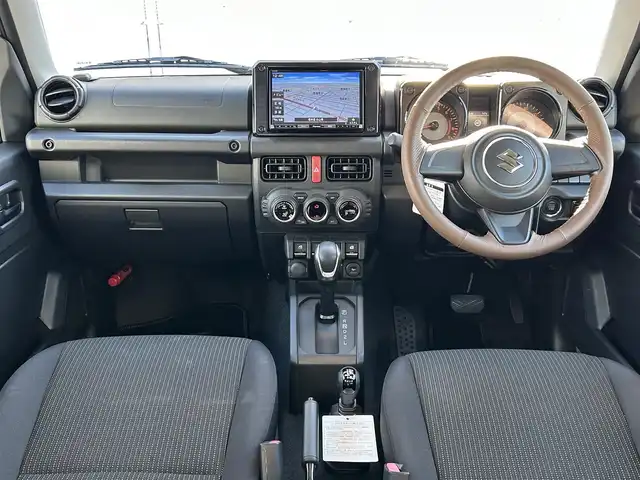 スズキ ジムニー XL 栃木県 2019(令1)年 0.5万km ミディアムグレー SUZUKI Safety Support/・デュアルセンサーブレーキサポート/・誤発信抑制機能/・後方誤発信抑制機能/・車線逸脱警告機能/・車線逸脱抑制機能/・ふらつき警報機能/・発進お知らせ機能/・ハイビームアシスト/8インチ純正ナビ【AVIC-RLS901】/・地デジ/・Bluetooth/・DVD/CD/SD/・USB/バックカメラ/ヒルディセントコントロール/シートヒーター