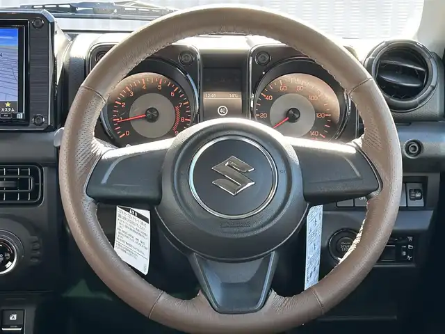 スズキ ジムニー XL 栃木県 2019(令1)年 0.5万km ミディアムグレー SUZUKI Safety Support/・デュアルセンサーブレーキサポート/・誤発信抑制機能/・後方誤発信抑制機能/・車線逸脱警告機能/・車線逸脱抑制機能/・ふらつき警報機能/・発進お知らせ機能/・ハイビームアシスト/8インチ純正ナビ【AVIC-RLS901】/・地デジ/・Bluetooth/・DVD/CD/SD/・USB/バックカメラ/ヒルディセントコントロール/シートヒーター