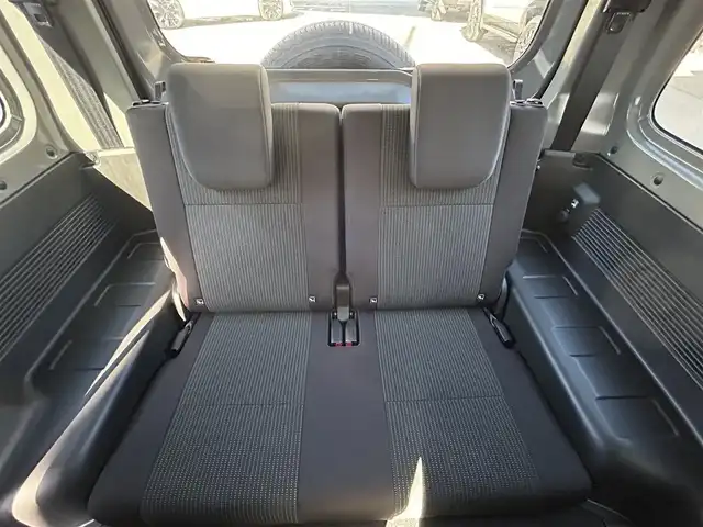 スズキ ジムニー XL 栃木県 2019(令1)年 0.5万km ミディアムグレー SUZUKI Safety Support/・デュアルセンサーブレーキサポート/・誤発信抑制機能/・後方誤発信抑制機能/・車線逸脱警告機能/・車線逸脱抑制機能/・ふらつき警報機能/・発進お知らせ機能/・ハイビームアシスト/8インチ純正ナビ【AVIC-RLS901】/・地デジ/・Bluetooth/・DVD/CD/SD/・USB/バックカメラ/ヒルディセントコントロール/シートヒーター