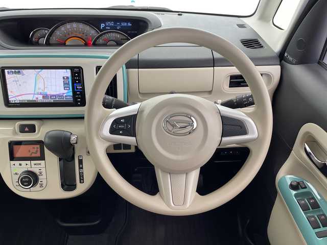 ダイハツ ムーヴ キャンバス G メイクアップ リミテッド　SAⅢ 千葉県 2019(令1)年 5.1万km パールホワイトⅢ/ファインミントメタリック 2トーン スマートアシストIII/　衝突回避支援ブレーキ機能/　衝突警報機能（対車両・対歩行者/　車線逸脱警報機能/　誤発進抑制制御機能/　先行車発進お知らせ機能/　コーナーセンサー/　オートハイビーム/純正SDメモリナビ/フルセグTV BT CD USB DVD/全方位カメラ/両側パワースライドドア/ETC/LEDヘッドライト/オートライト/プッシュスタート/スマートキー