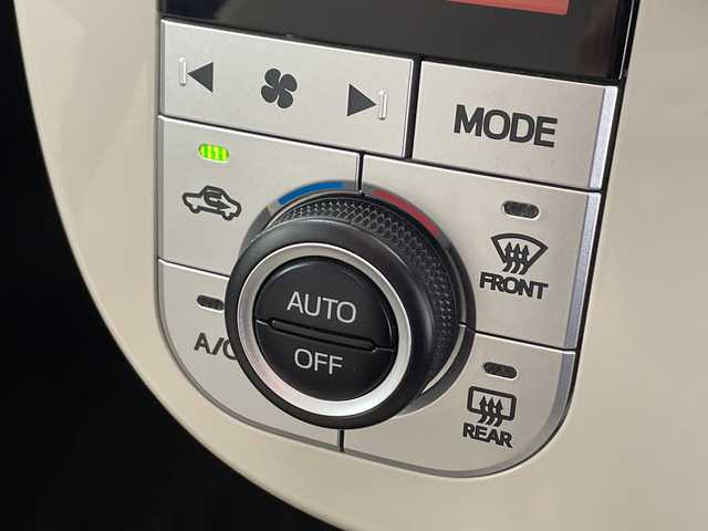 ダイハツ ムーヴ キャンバス G メイクアップ リミテッド　SAⅢ 千葉県 2019(令1)年 5.1万km パールホワイトⅢ/ファインミントメタリック 2トーン スマートアシストIII/　衝突回避支援ブレーキ機能/　衝突警報機能（対車両・対歩行者/　車線逸脱警報機能/　誤発進抑制制御機能/　先行車発進お知らせ機能/　コーナーセンサー/　オートハイビーム/純正SDメモリナビ/フルセグTV BT CD USB DVD/全方位カメラ/両側パワースライドドア/ETC/LEDヘッドライト/オートライト/プッシュスタート/スマートキー