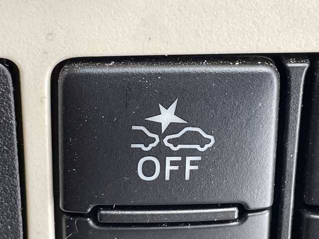 ダイハツ ムーヴ キャンバス G メイクアップ リミテッド　SAⅢ 千葉県 2019(令1)年 5.1万km パールホワイトⅢ/ファインミントメタリック 2トーン スマートアシストIII/　衝突回避支援ブレーキ機能/　衝突警報機能（対車両・対歩行者/　車線逸脱警報機能/　誤発進抑制制御機能/　先行車発進お知らせ機能/　コーナーセンサー/　オートハイビーム/純正SDメモリナビ/フルセグTV BT CD USB DVD/全方位カメラ/両側パワースライドドア/ETC/LEDヘッドライト/オートライト/プッシュスタート/スマートキー