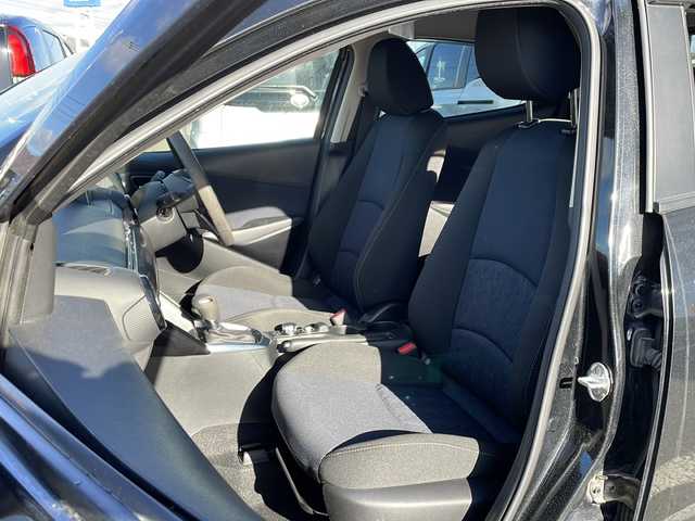 マツダ デミオ XD 道東・釧路十勝 2015(平27)年 4.8万km ジェットブラックマイカ ・４WD/・純正SDメモリナビ/（フルセグ FFM AM BT CD DVD)/・バックカメラ/・MT付きAT/・ヘッドライトレベライザー/・ドアバイザー/・電動格納ミラー/・ウィンカーミラー/・横すべり防止機能/・ステアリングスイッチ/・夏タイヤ積込/（185/65/R15　2015年製造）