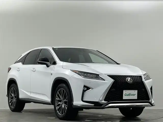 レクサス ＲＸ 200t Fスポーツ 埼玉県 2017(平29)年 3.4万km ホワイトノーヴァガラスフレーク 赤革　３眼ＬＥＤ　　Ｂカメラ　ＢＳＭ　ＨＵＤ　Ｅ　シートヒーター　エアシート　ＢＳＭ　ビルトインＥＴＣ２．０　前後ドライブレコーダー　パワーシート　電動バックドア　追従走行　ＢＴ　衝突軽減　