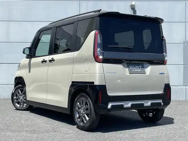 三菱 デリカミニ T プレミアム 千葉県 2025(令7)年 0.1万km未満 ベージュ 届出済未使用車/衝突軽減ブレーキ　/全方位カメラ　/両側パワースライドドア　/ディスプレイオーディオ　/デジタルインナーミラー　/レーダークルーズコントロール　/ＬＥＤヘッドライト　/オートライト　/シートヒーター