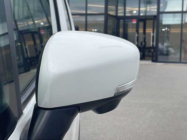 スズキ ワゴンＲ スティングレー HYBRID T 青森県 2019(平31)年 4.5万km ピュアホワイトP ・４WD/・禁煙車/・8型社外SDナビ/・フルセグ/DVD/AM/FM/・衝突被害軽減ブレーキ/・全方位カメラ/・クルーズコントロール/・横滑り防止装置/・盗難防止装置/・レーンキープアシスト/・ヘッドアップディスプレイ/・スマートキー/・スペアキー/・オートライト/・LEDライト/・フォグランプ/・ダブルエアバック/・前席シートヒーター/・ベンチシート/・フルフラットシート/・純正フロアマット/・純正アルミホイール/・純正ドライブレコーダー/・パドルシフト/・ETC/・取扱説明書
