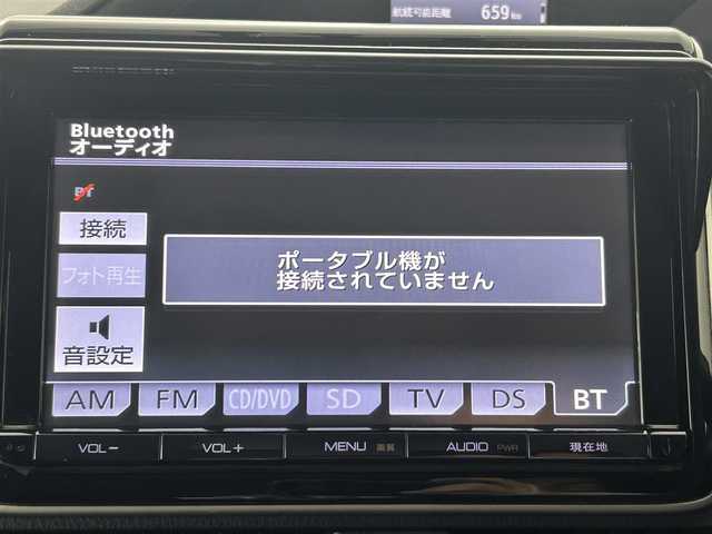 トヨタ ヴォクシー ハイブリッド X 埼玉県 2014(平26)年 13.5万km ブラック 9型ナビ　フリップダウンモニター　バックカメラ　モデリスタエアロ　パワースライドドア　ビルトインETC　ドアバイザー　フロアマット　スマートキー　ＬＥＤヘッドライト　フォグランプ