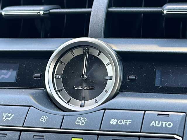 レクサス ＮＸ 200t Fスポーツ 岡山県 2014(平26)年 6.5万km ソニッククォーツ 純正ナビ　ＢＴ／ＣＤ／ＤＶＤ／フルセグ　バックカメラ　サンルーフ　黒革シート　エアシート　シートヒーター　ステアリングヒーター　シートメモリー　パワーシート　前後コーナーセンサー　デフロック　フォグ